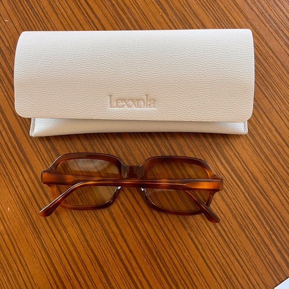 Lexxola Brown Sunglasses - Picture 7 of 8